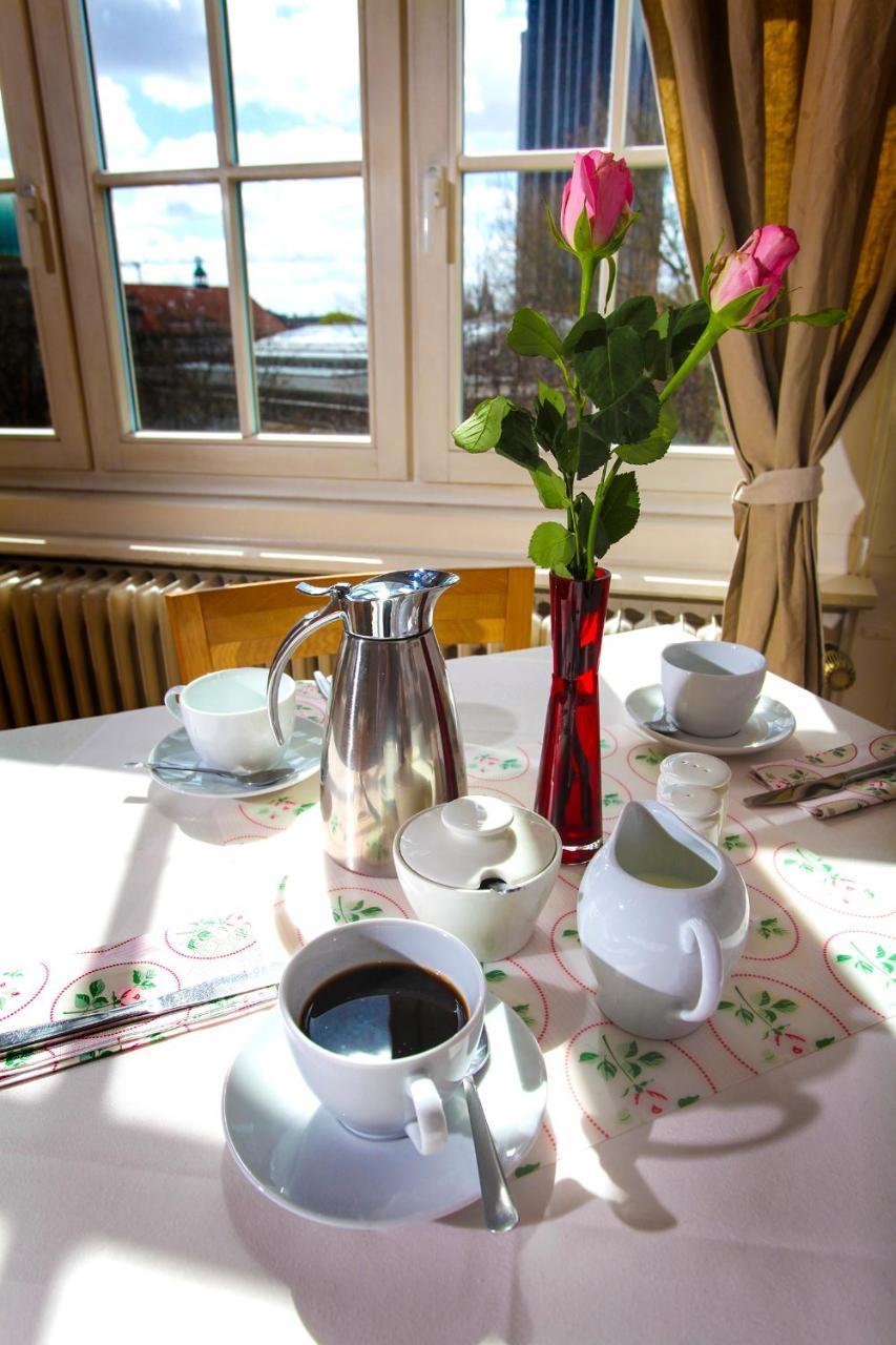 Hotel Fresena Im Dammtorpalais ฮัมบูร์ก ภายนอก รูปภาพ