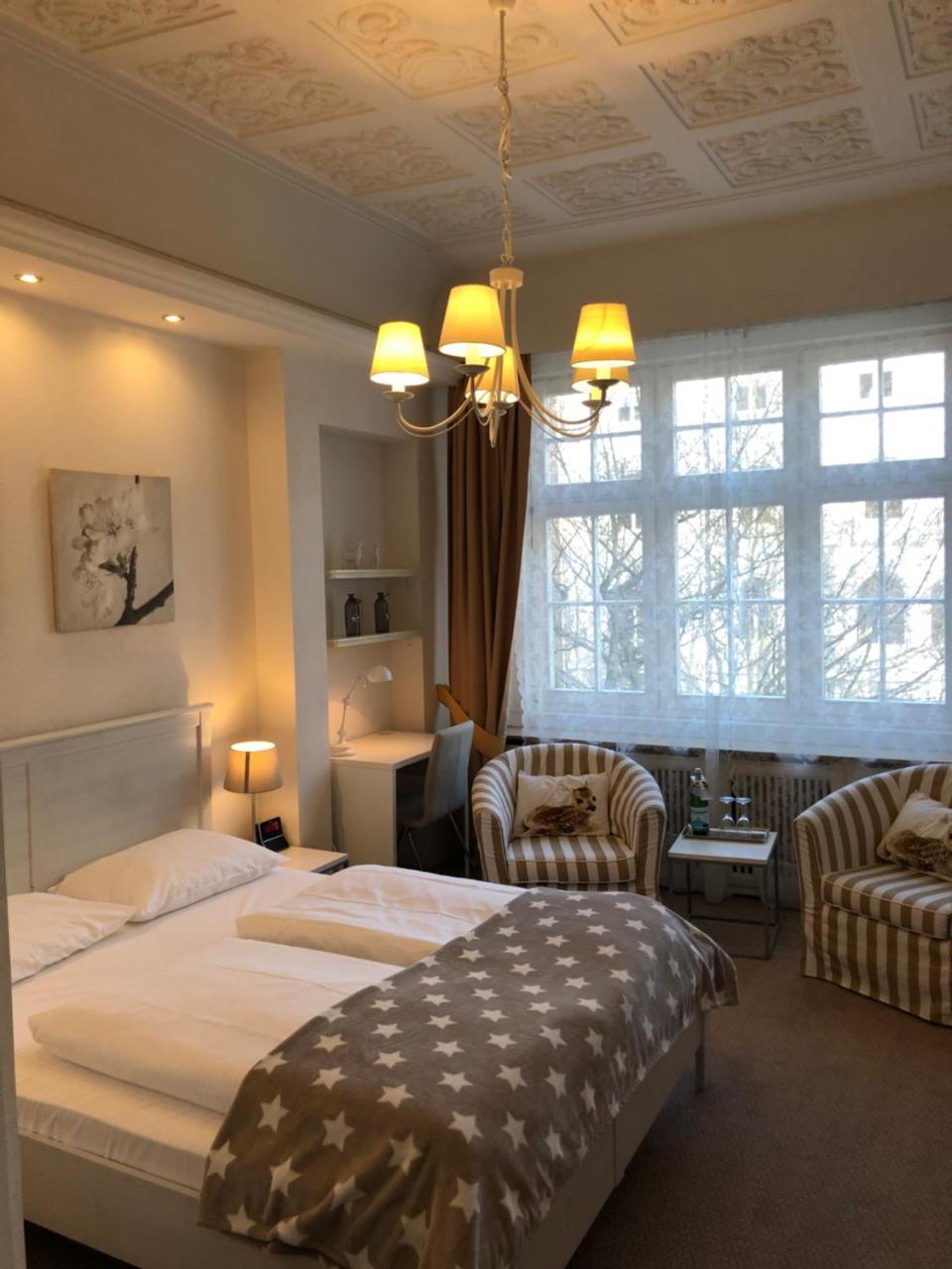 Hotel Fresena Im Dammtorpalais ฮัมบูร์ก ภายนอก รูปภาพ