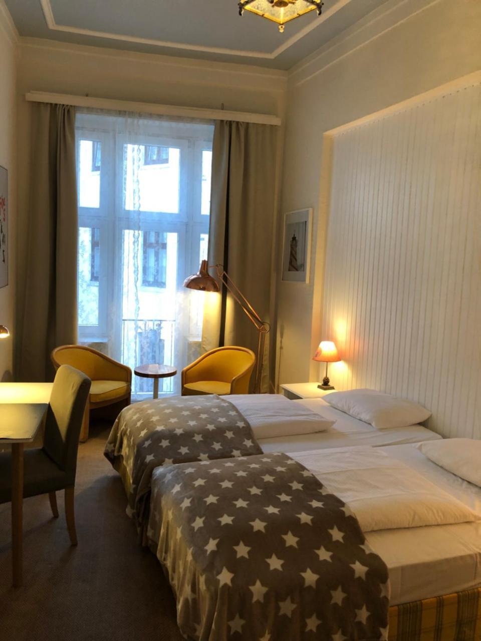 Hotel Fresena Im Dammtorpalais ฮัมบูร์ก ภายนอก รูปภาพ